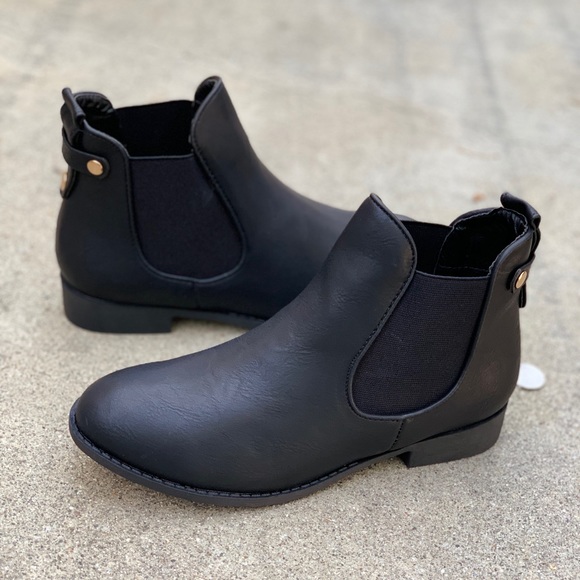 Chelsea Black Low Heel Ankle Bootie - Picture 4 of 5